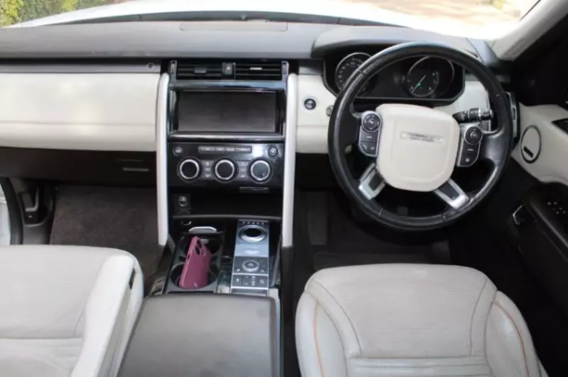 Land Rover Discovery   - 2017