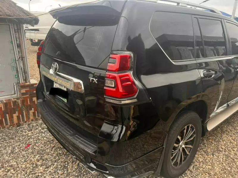 Toyota Land Cruiser Prado   - 2010