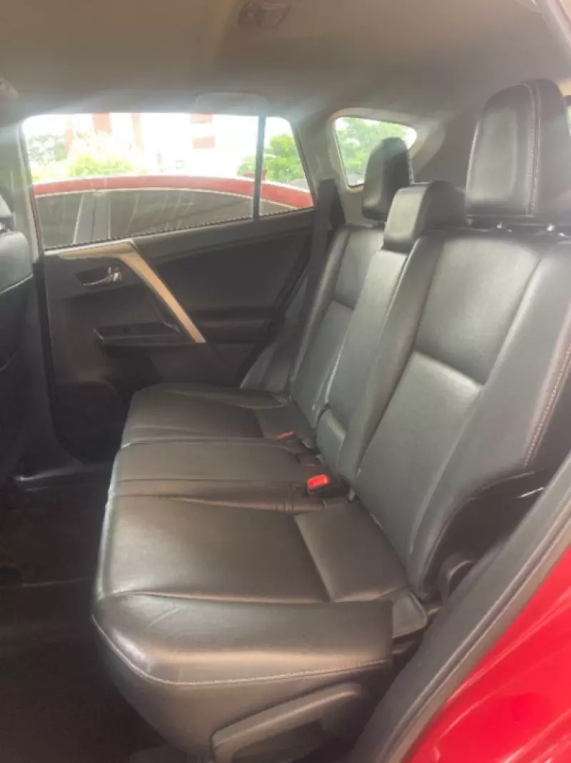 Toyota RAV 4   - 2015