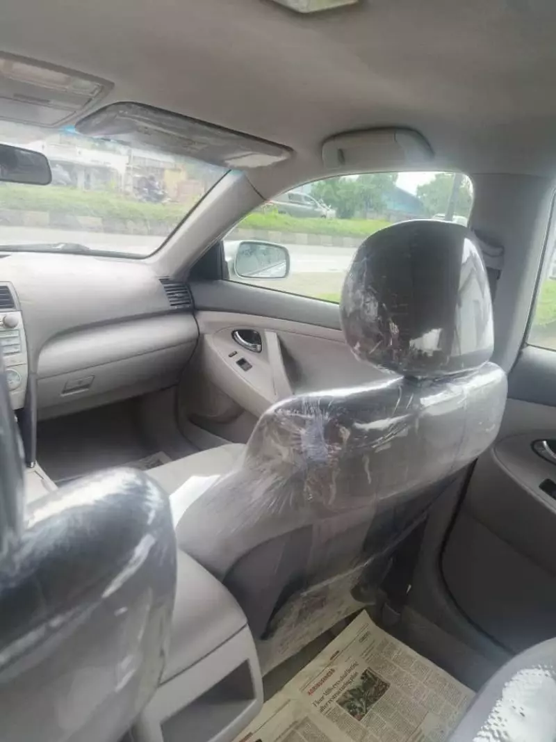 Toyota Camry   - 2009