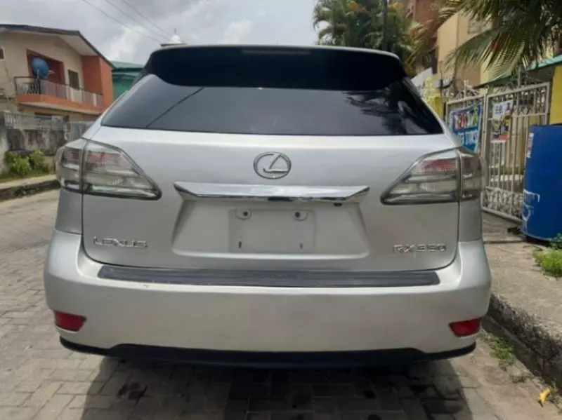 Lexus RX   - 2010
