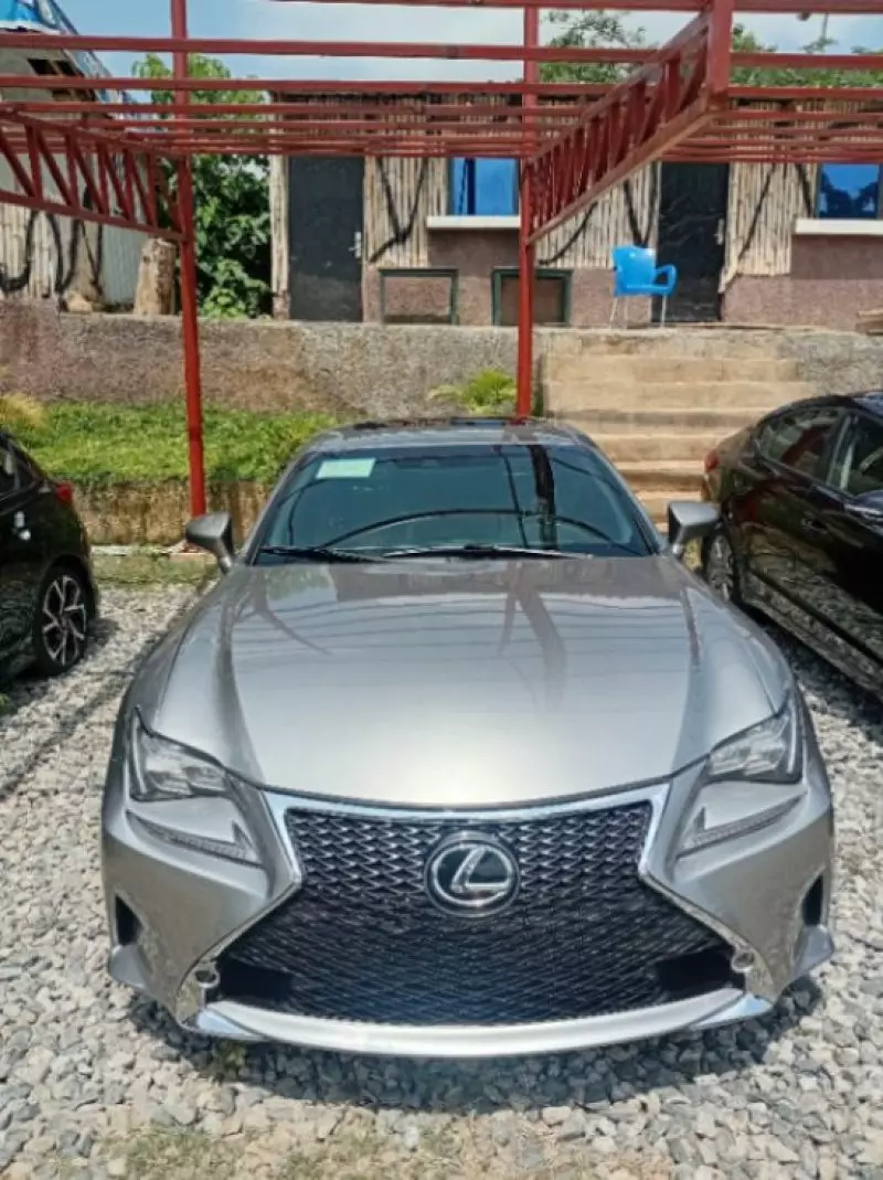 Lexus RC 300   - 2017