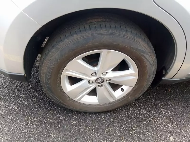 Toyota Harrier   - 2015