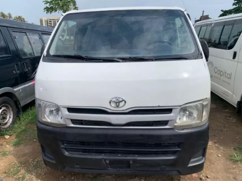 Toyota Hiace   - 2008