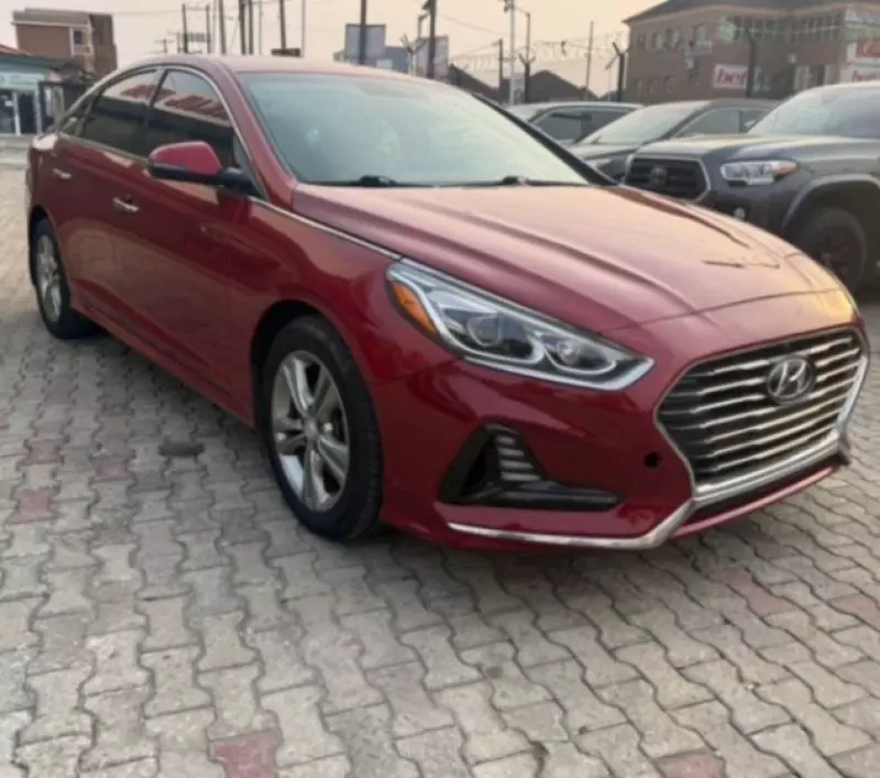 Hyundai Sonata   - 2018