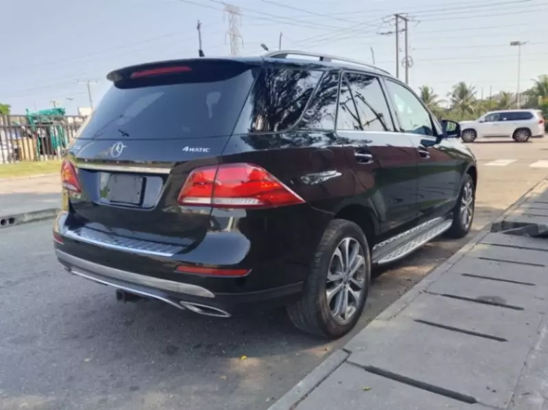 Mercedes-Benz GLE-Class