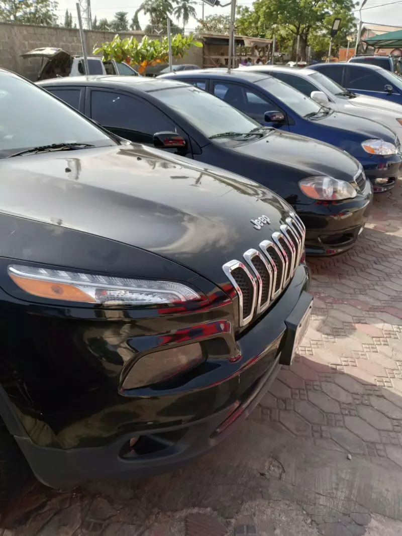 JEEP Cherokee   - 2015