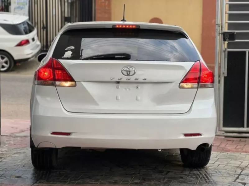 Toyota Venza   - 2013