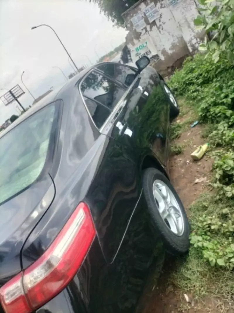Toyota Camry   - 2007