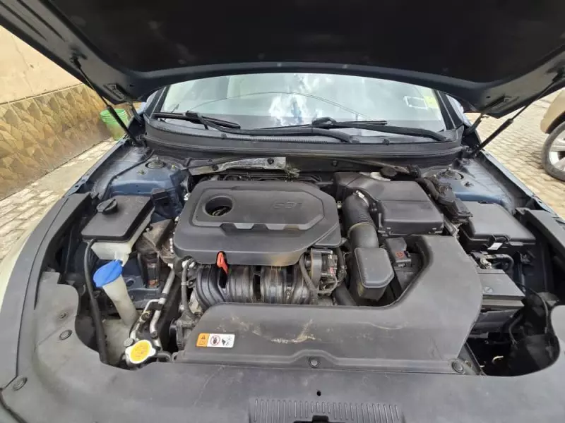 Hyundai Sonata   - 2015