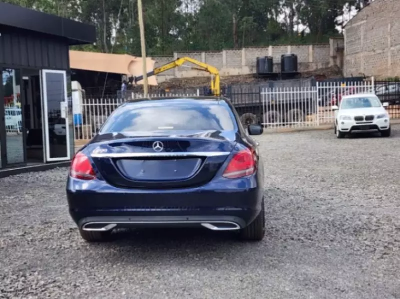 Mercedes-Benz C 180   - 2019