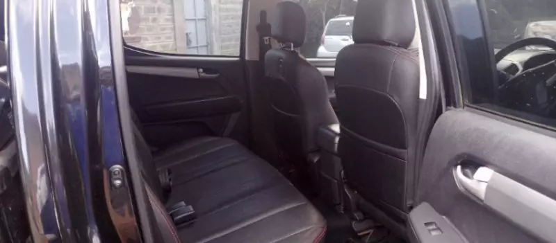 Isuzu D-Max   - 2015