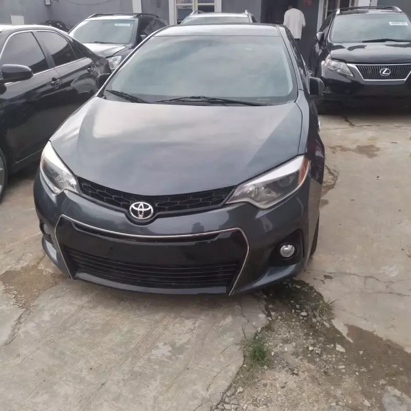 Toyota Corolla   - 2015