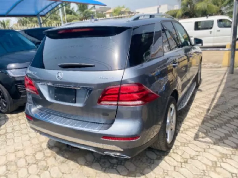 Mercedes-Benz GLE 350