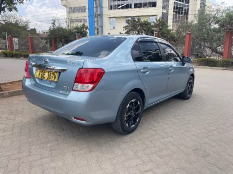 Toyota Axio    - 2014