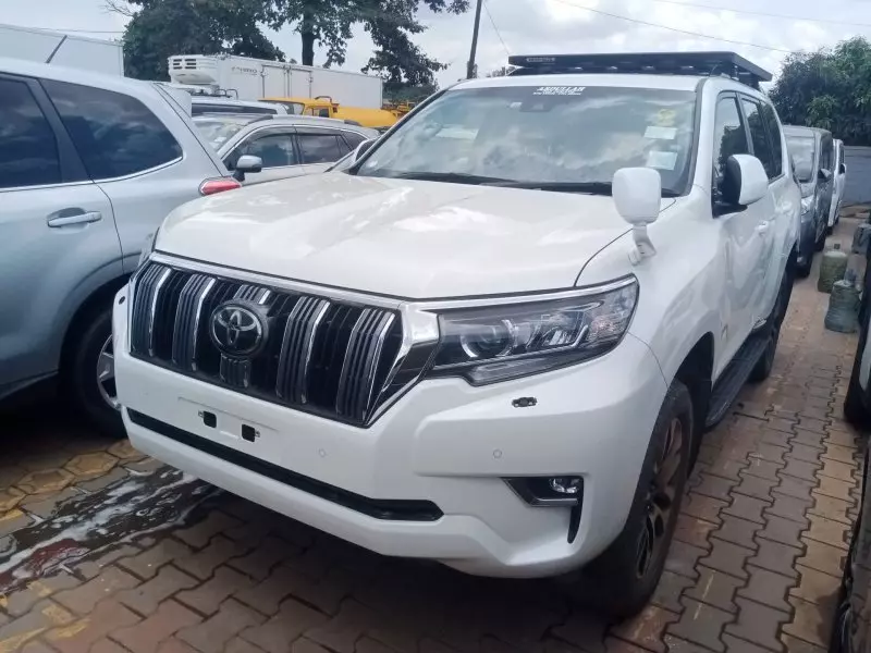 Toyota Landcruiser Prado   - 2022