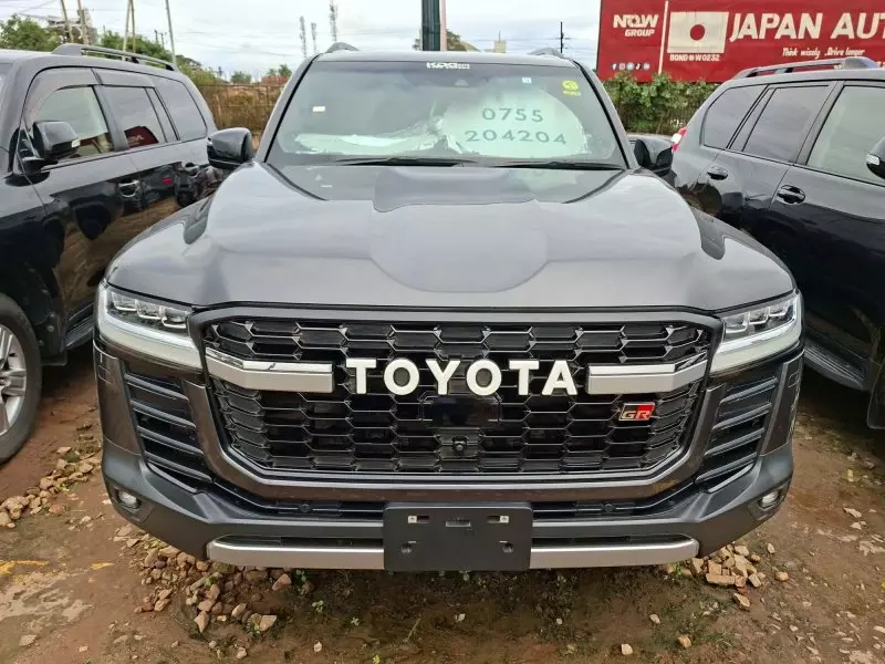 TOYOTA LANDCRUISER GR-S   - 2022