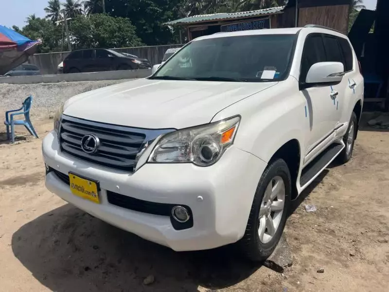 Lexus GX 460   - 2010