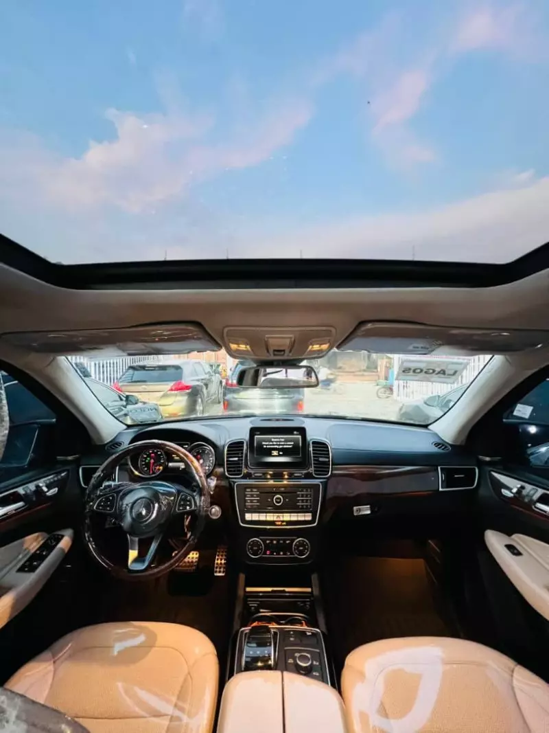 Mercedes-Benz GLE 400