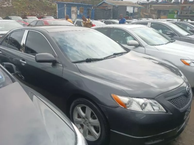 Toyota camry   - 2009