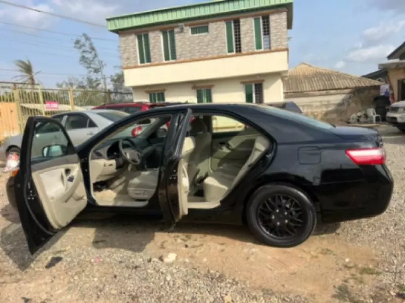 Toyota Camry   - 2007