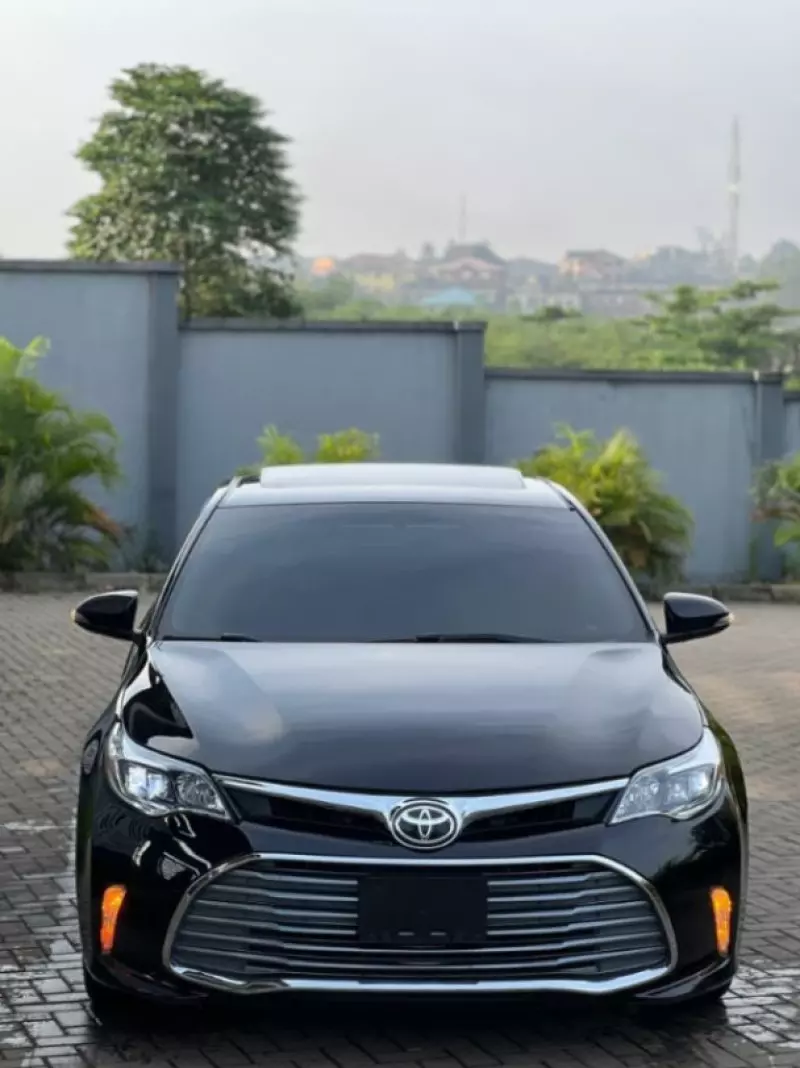 Toyota Avalon   - 2015