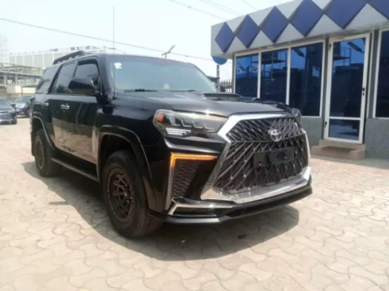 Toyota 4-Runner   - 2011