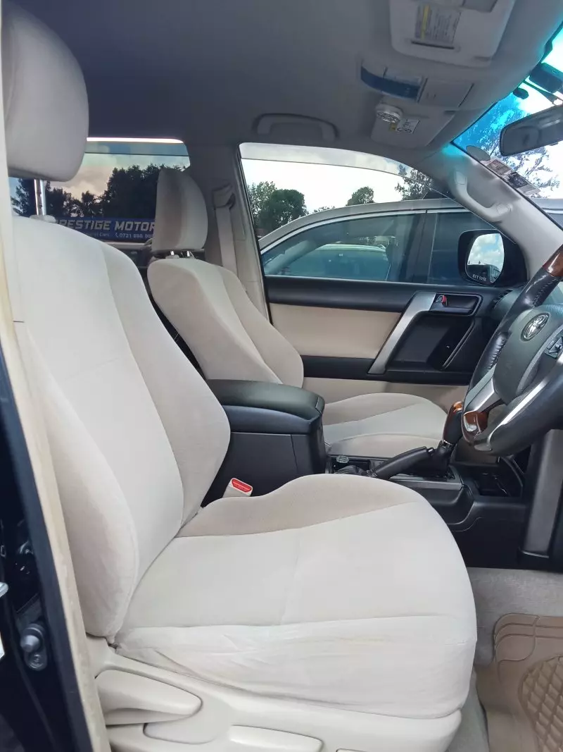 Toyota Landcruiser prado TX   - 2013