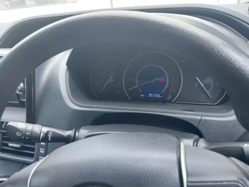 Toyota Noah   - 2017