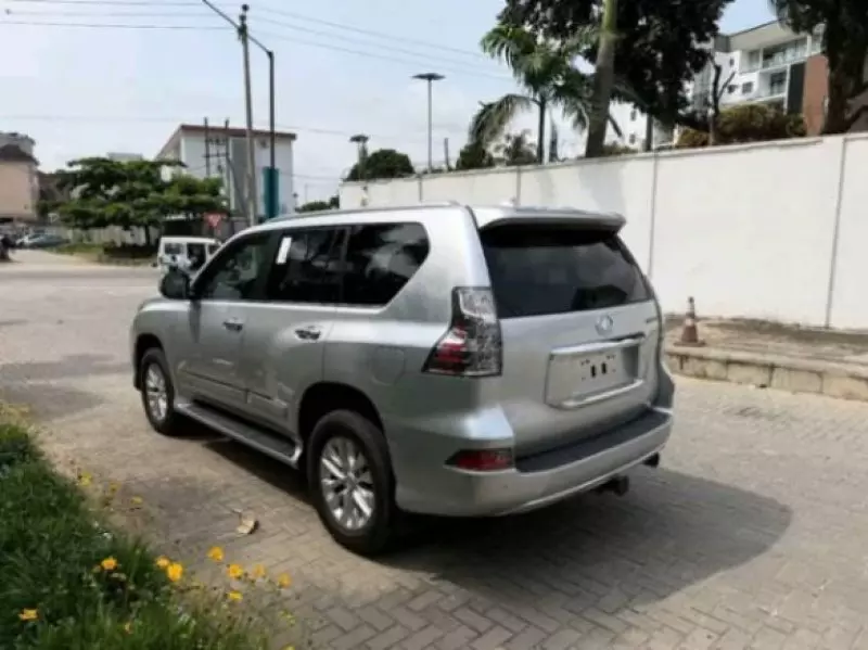 Lexus GX 460