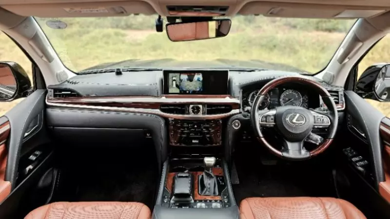Lexus 570   - 2018