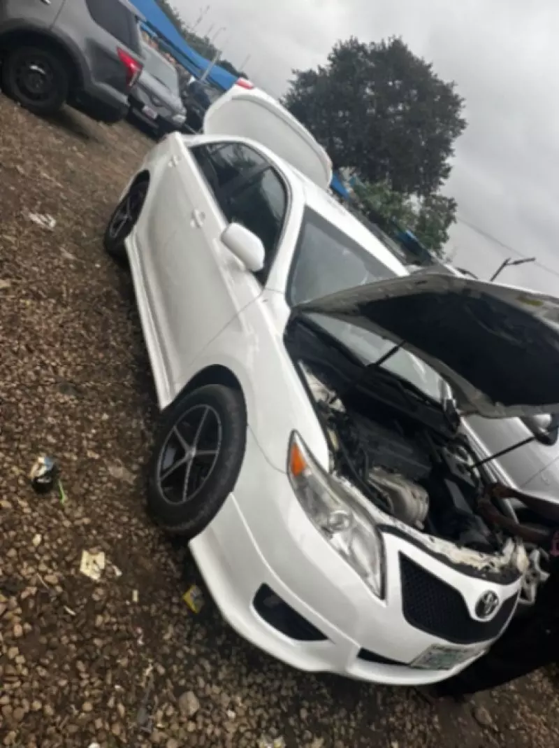 Toyota Camry   - 2007