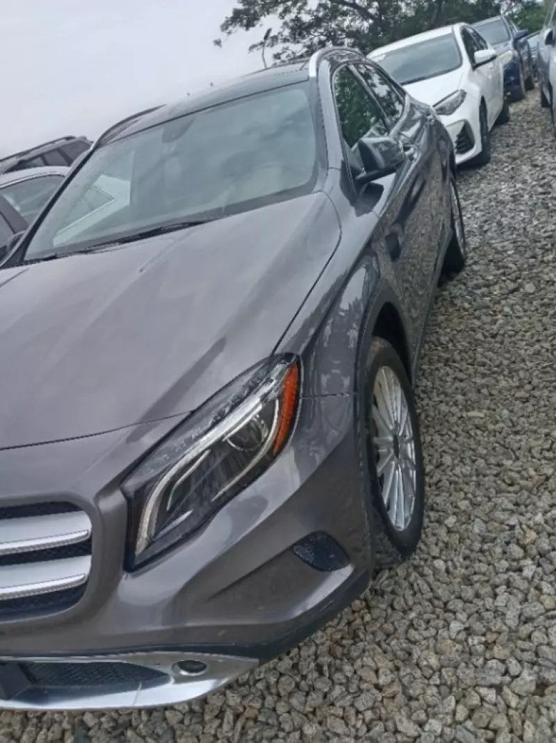 Mercedes-Benz GLA 250   - 2015