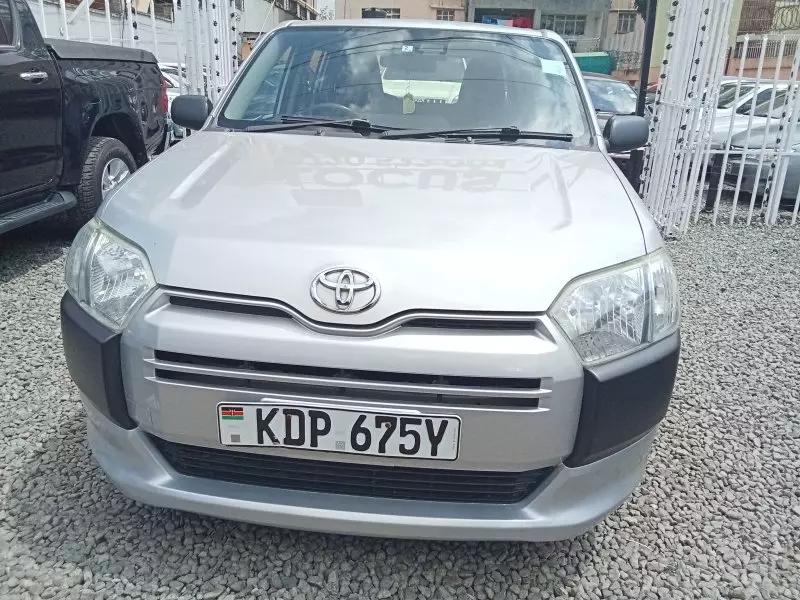 Toyota Succeed    - 2018