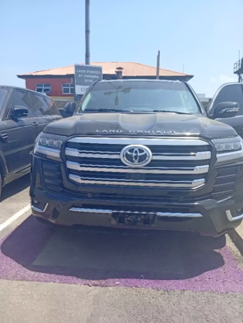 Toyota LAND CRUISER 300 LC300   - 2012