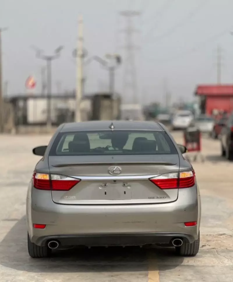Lexus ES 350