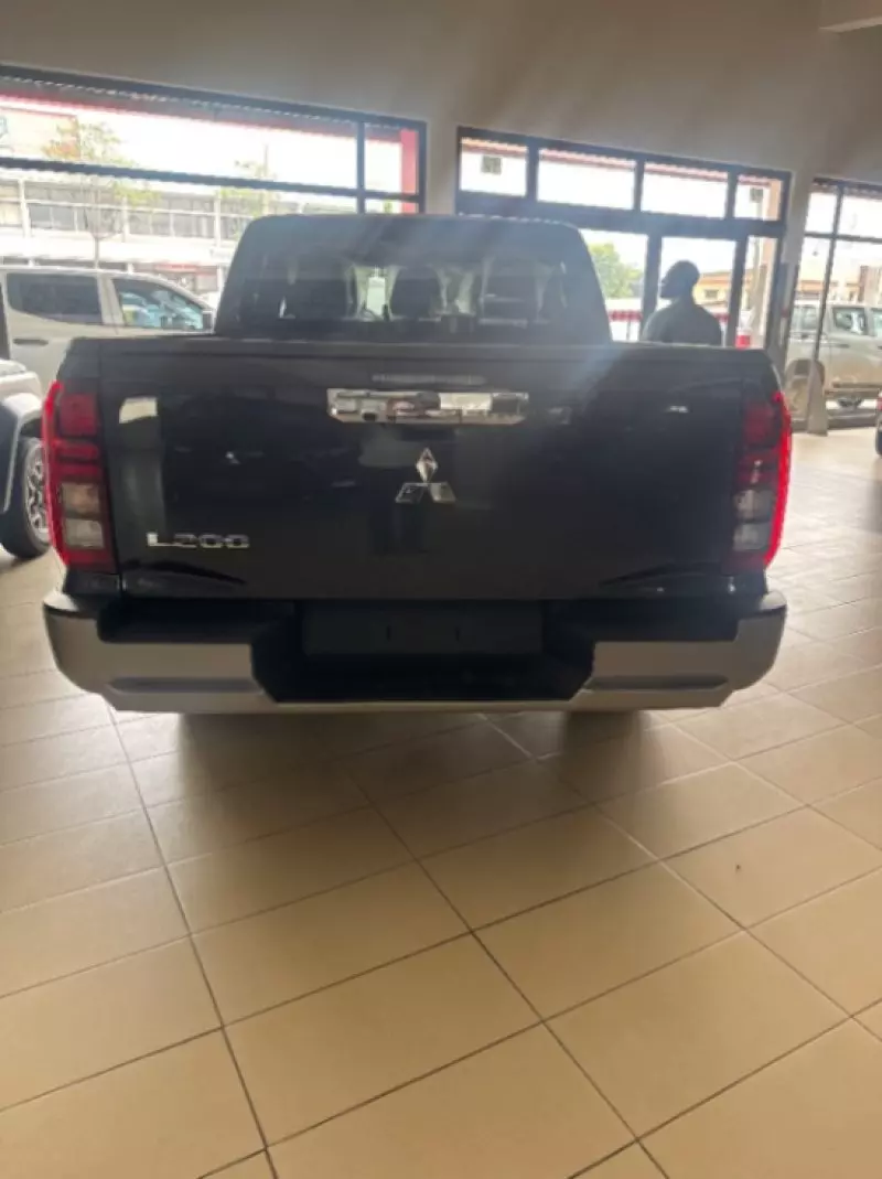 Mitsubishi L200 D/C Sportero A/T
