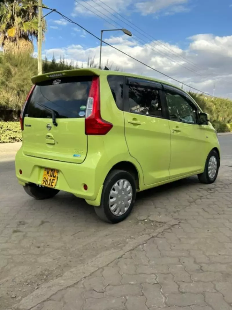 Nissan Dayz   - 2016