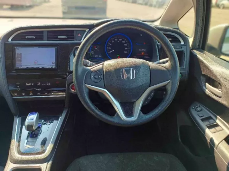 Honda shuttle    - 2017