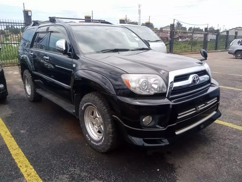 Toyota surf   - 2009