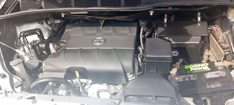 Toyota Sienna   - 2011