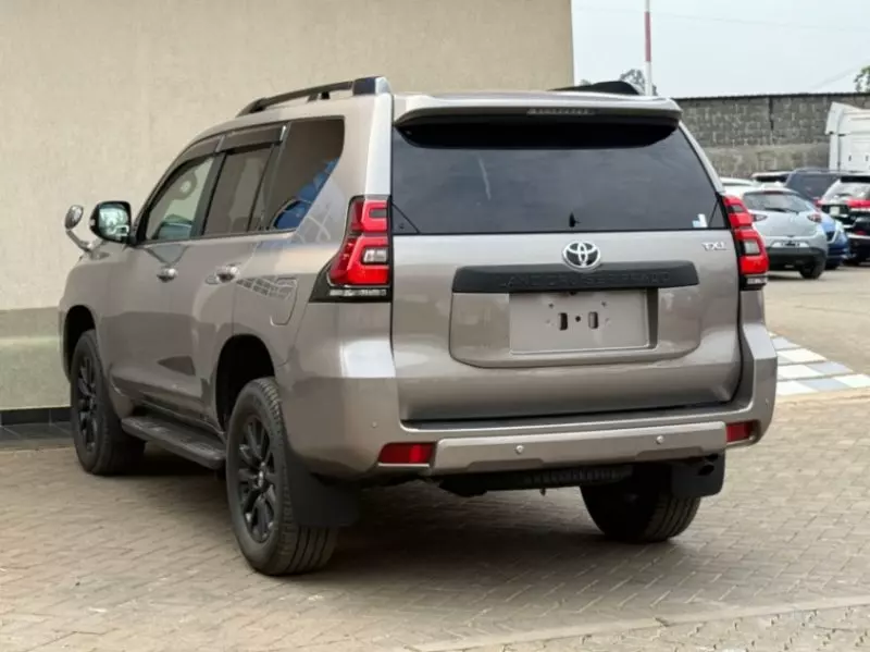 Toyota Land Cruiser Prado TX L   - 2023