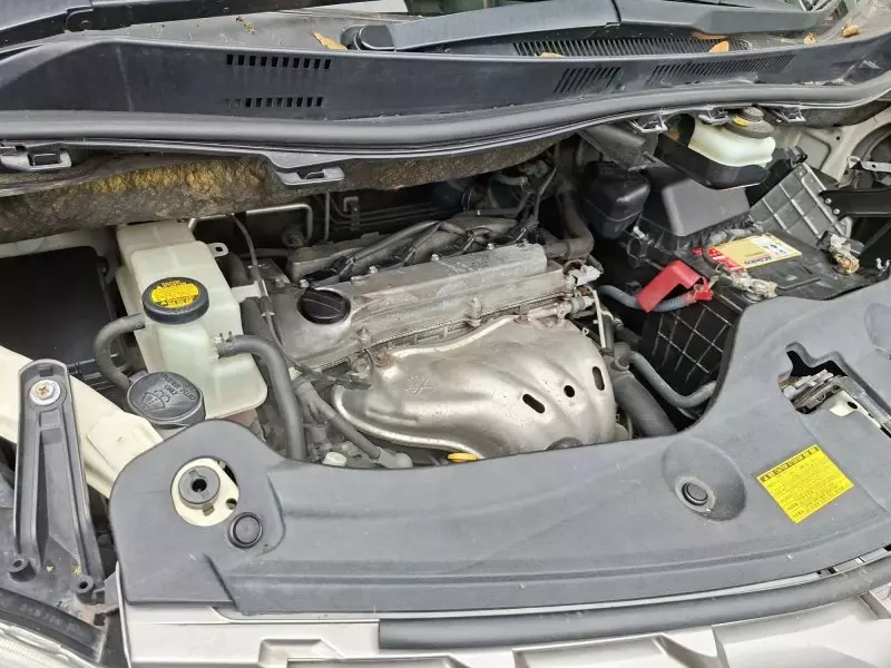 Toyota Alphard   - 2011