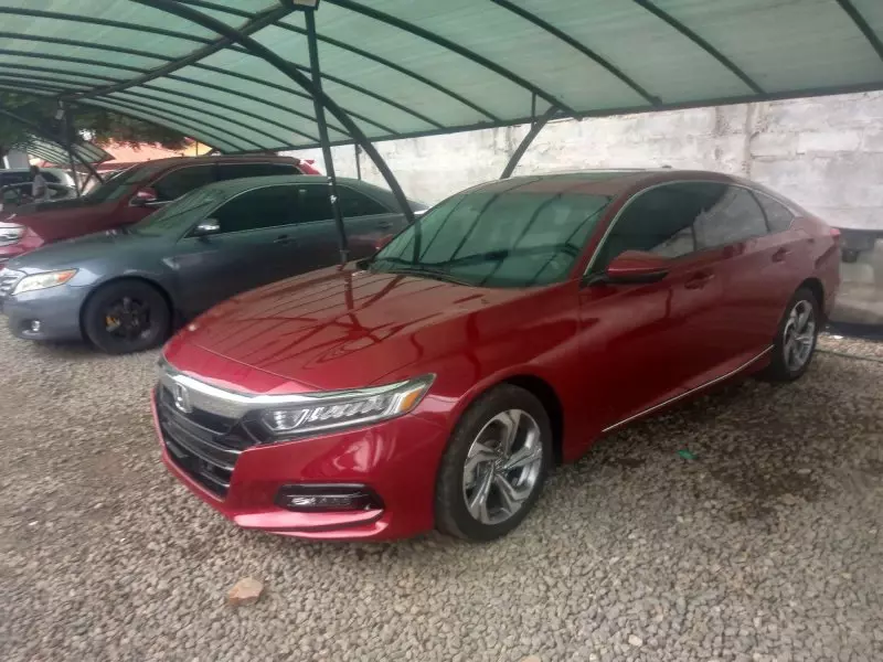 Honda Accord   - 2019