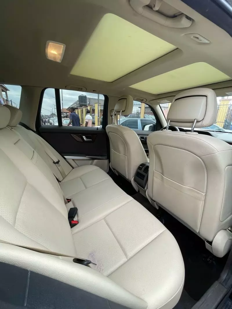 Mercedes-Benz GLK 350   - 2013