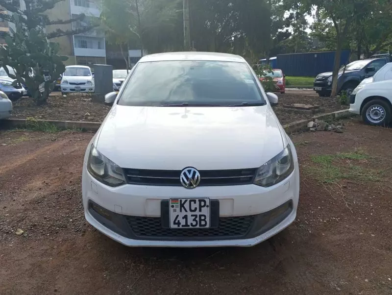Volkswagen POLO   - 2010