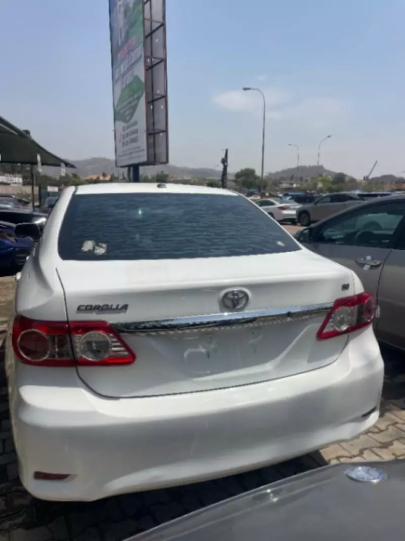 Toyota Corolla - 2013