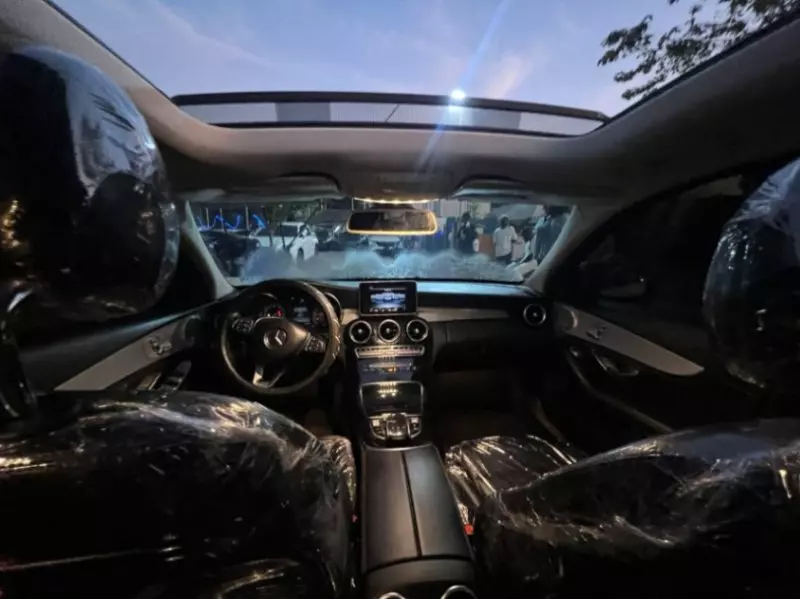 Mercedes-Benz C 300   - 2015