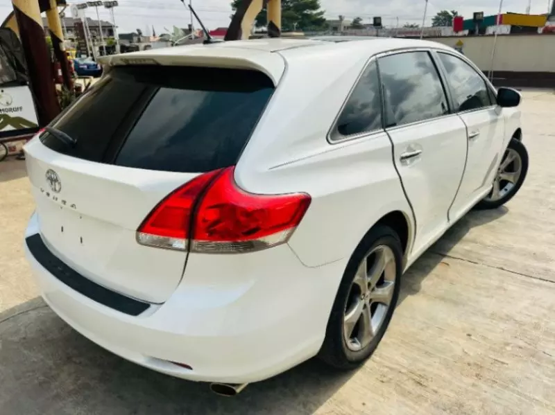 Toyota Venza   - 2010