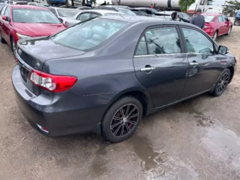 Toyota Corolla   - 2013